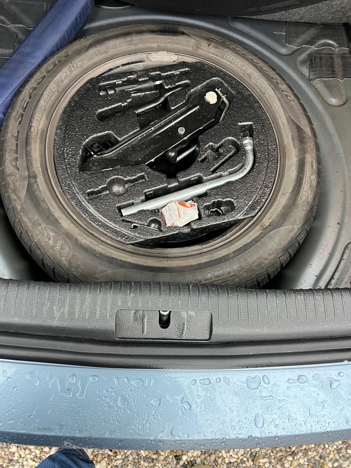 Volkswagen Golf 1.6 TDI DPF 5p. Highline