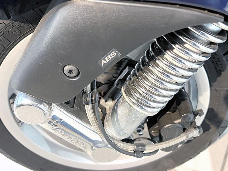 Piaggio Vespa GTS 300 HPE ABS