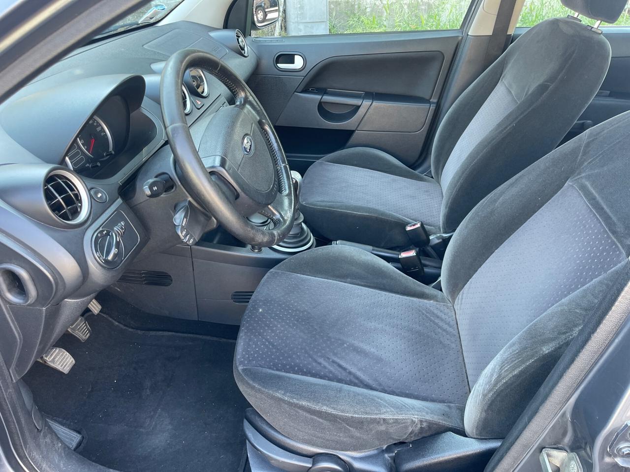 Ford Fiesta 1.2 16V 5p.Ghia euro4 neopatentati