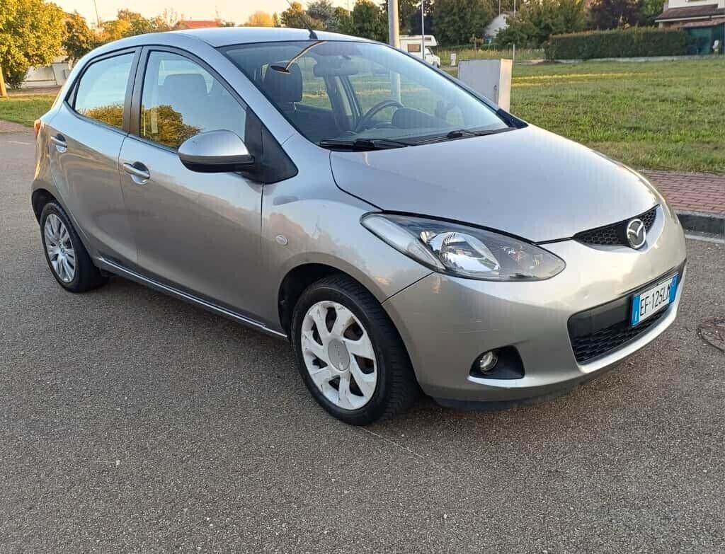 Mazda 2 Mazda2 1.3 16V 75CV 5p. Play GPL