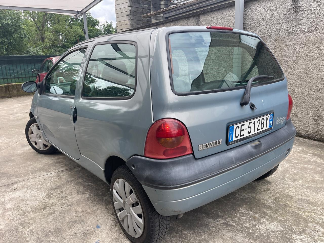 Renault Twingo 1.2i benzina neopatentati