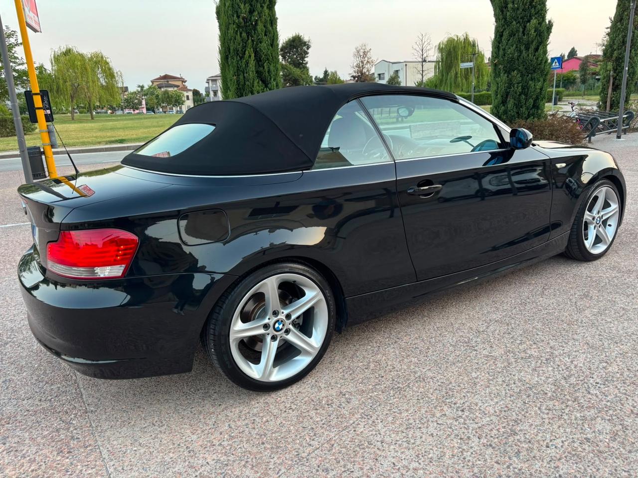 Bmw 120 .2.0 i Cabrio Attiva pronta al uso