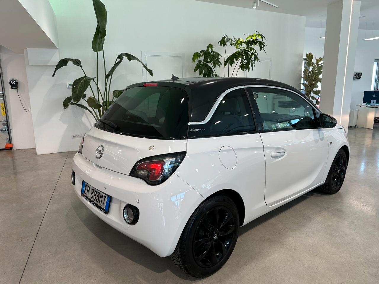 Opel Adam 1.2 70 CV