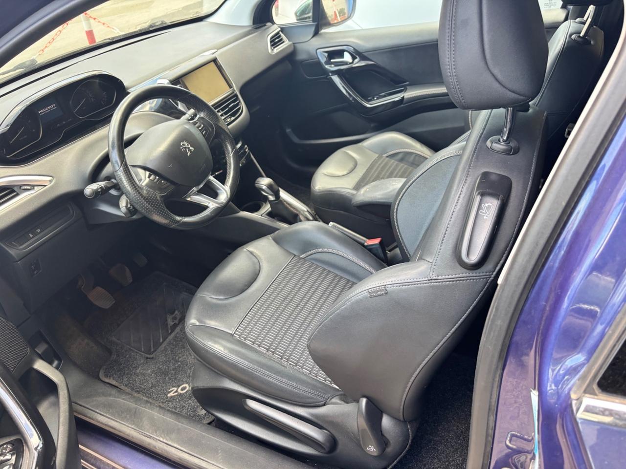 Peugeot 208 1.6 e-HDi 92 CV Stop&Start 3 porte Allure