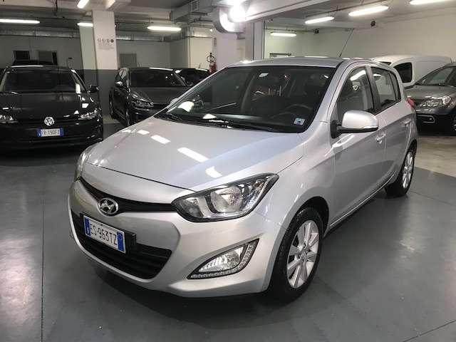 Hyundai i20 i20 I 2012 5p 1.1 crdi Sound Edition