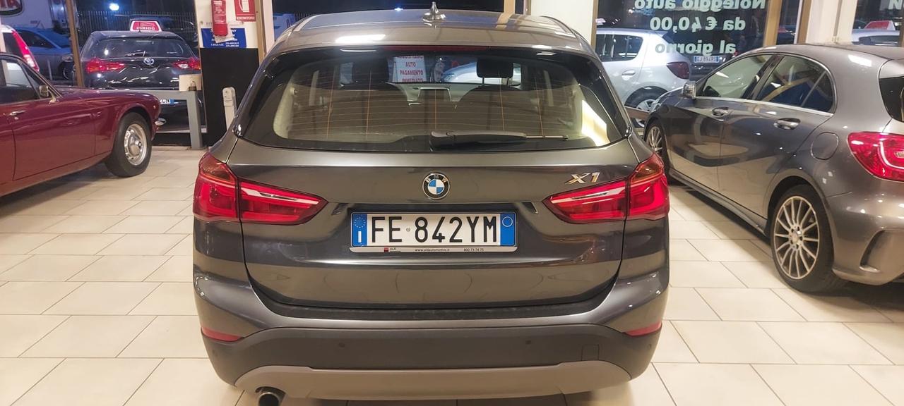 Bmw X1 sDrive18d xLine