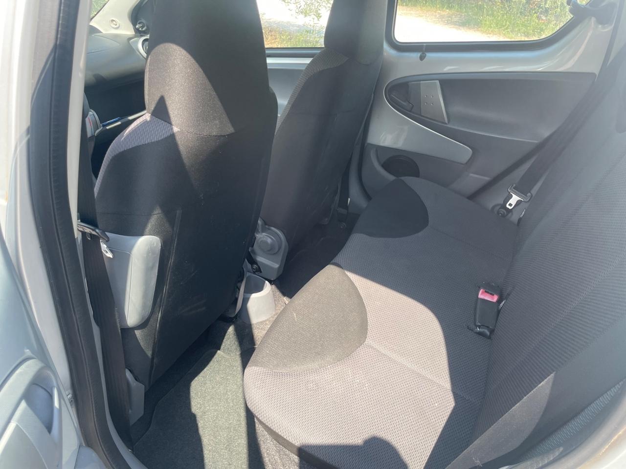 Toyota Aygo 1.0 12V VVT-i 5 porte Sol