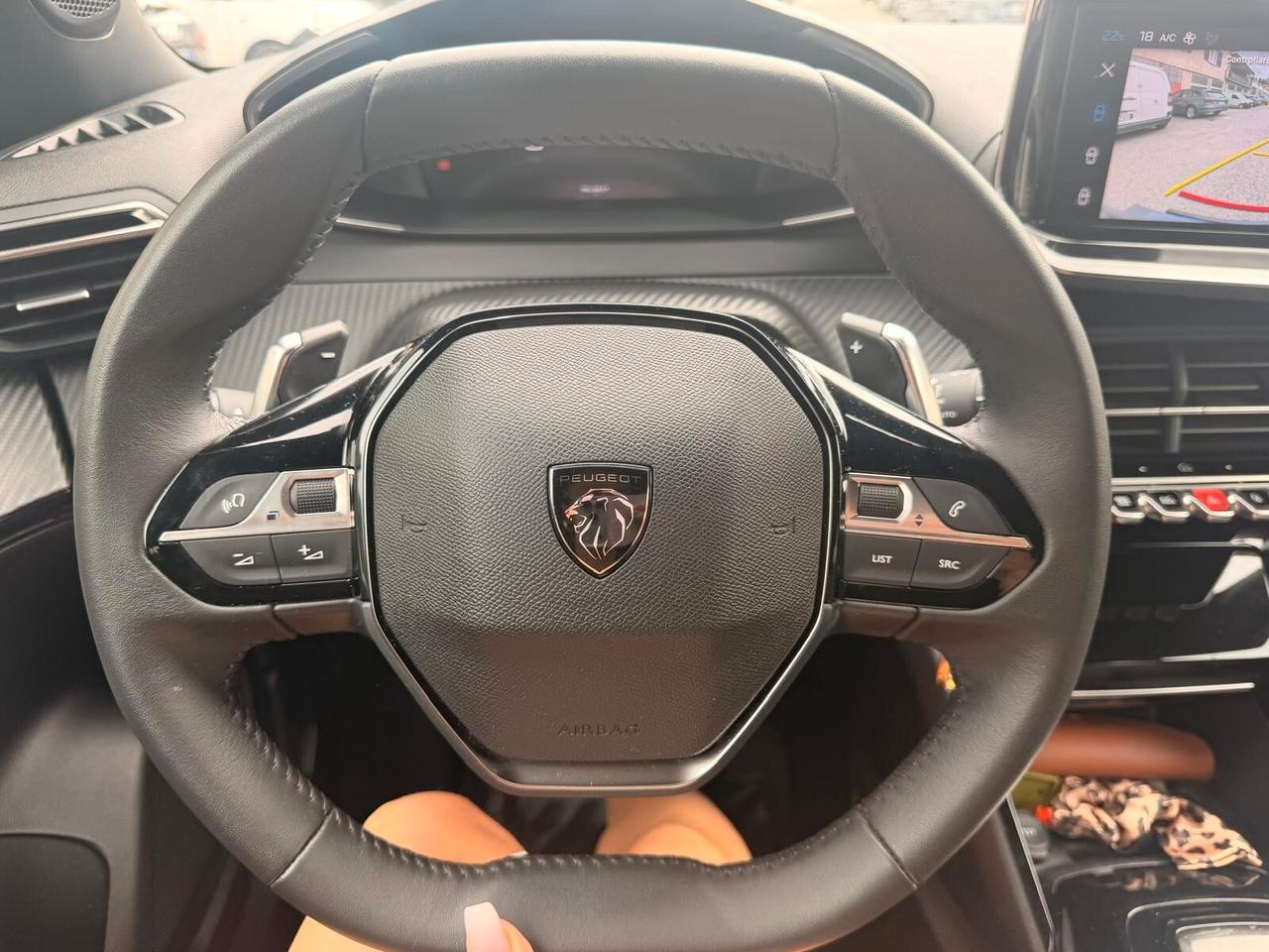 Peugeot 2008 PureTech 130 S&S EAT8 GT