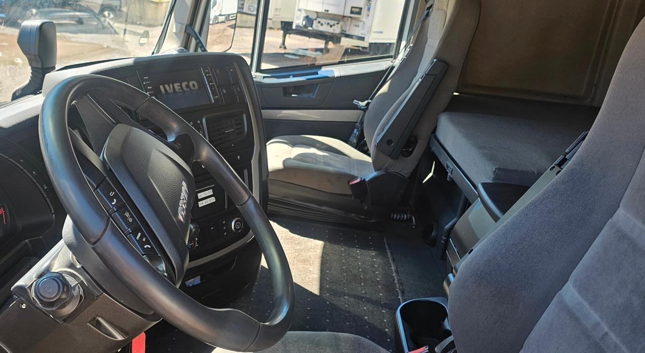 IVECO STRALIS 480 HI-WAY (630.000 km)