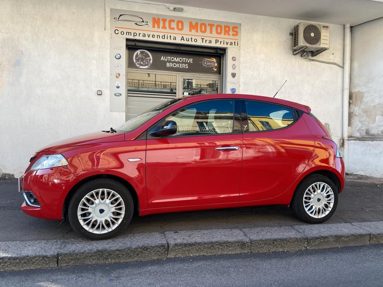 Lancia Ypsilon 1.3 MJT 16V 95 CV 5 porte S&S Silver