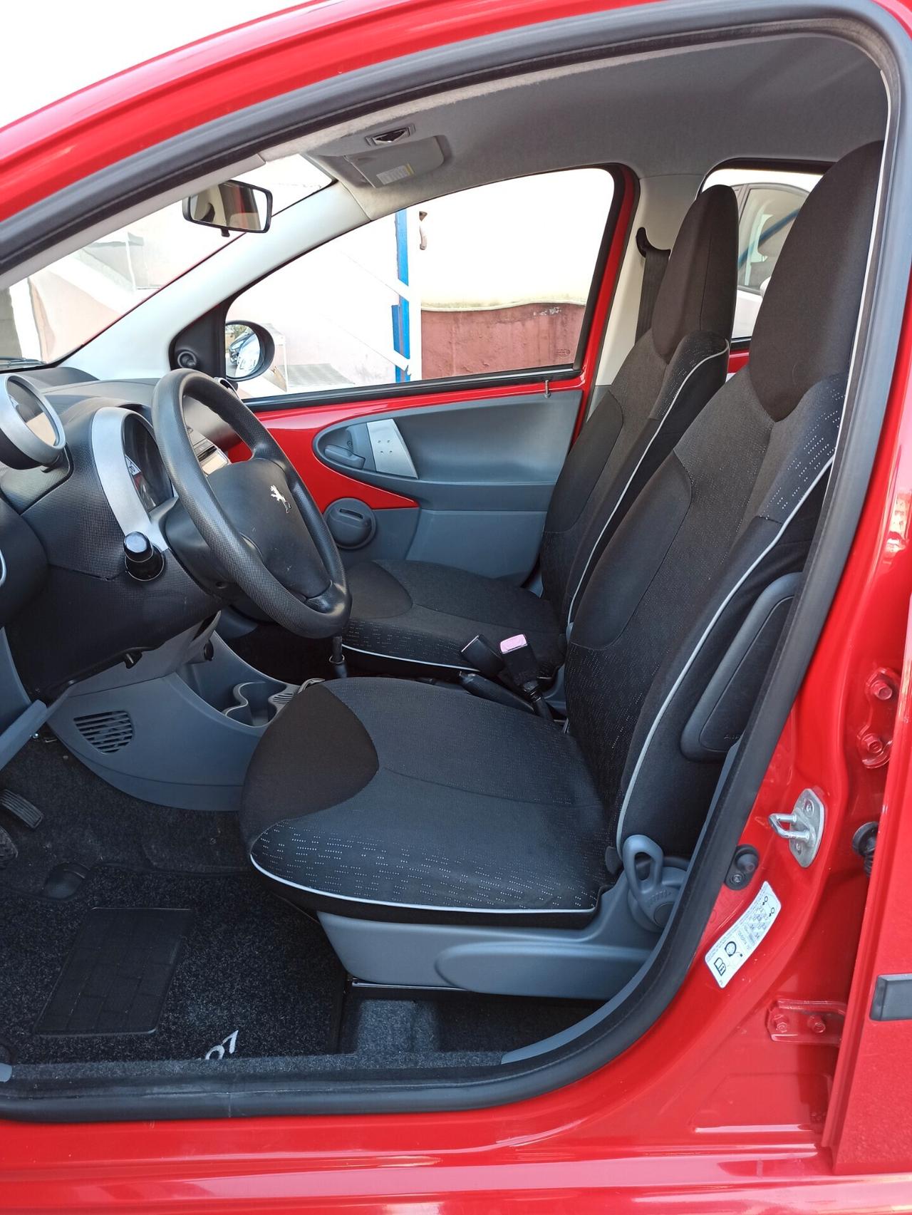 Peugeot 107 1.0 68CV 5p. Sweet Years