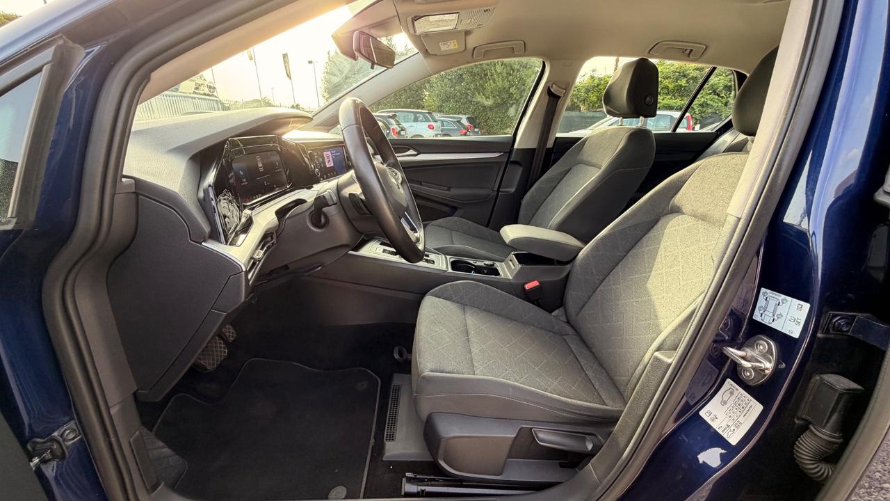Volkswagen Golf 1.0 eTSI EVO DSG Life