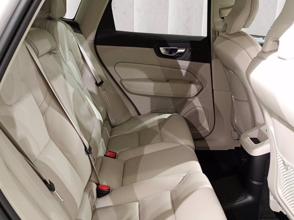 VOLVO XC60 2.0 t6 recharge phev obc 6,4kW Ultimate Dark awd auto del 2024