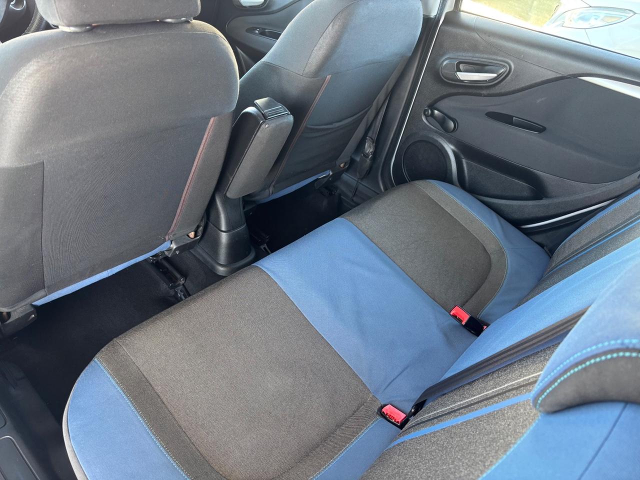 Fiat Punto 1.3 MJT II 75 CV 5 porte Virgin Radio