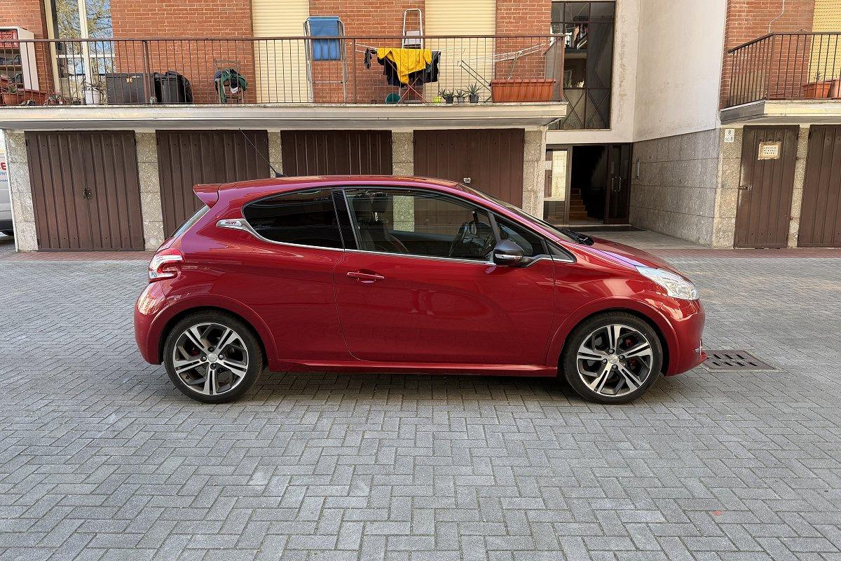 PEUGEOT 208 1° serie 1.6 THP 200 CV 3 porte GTi