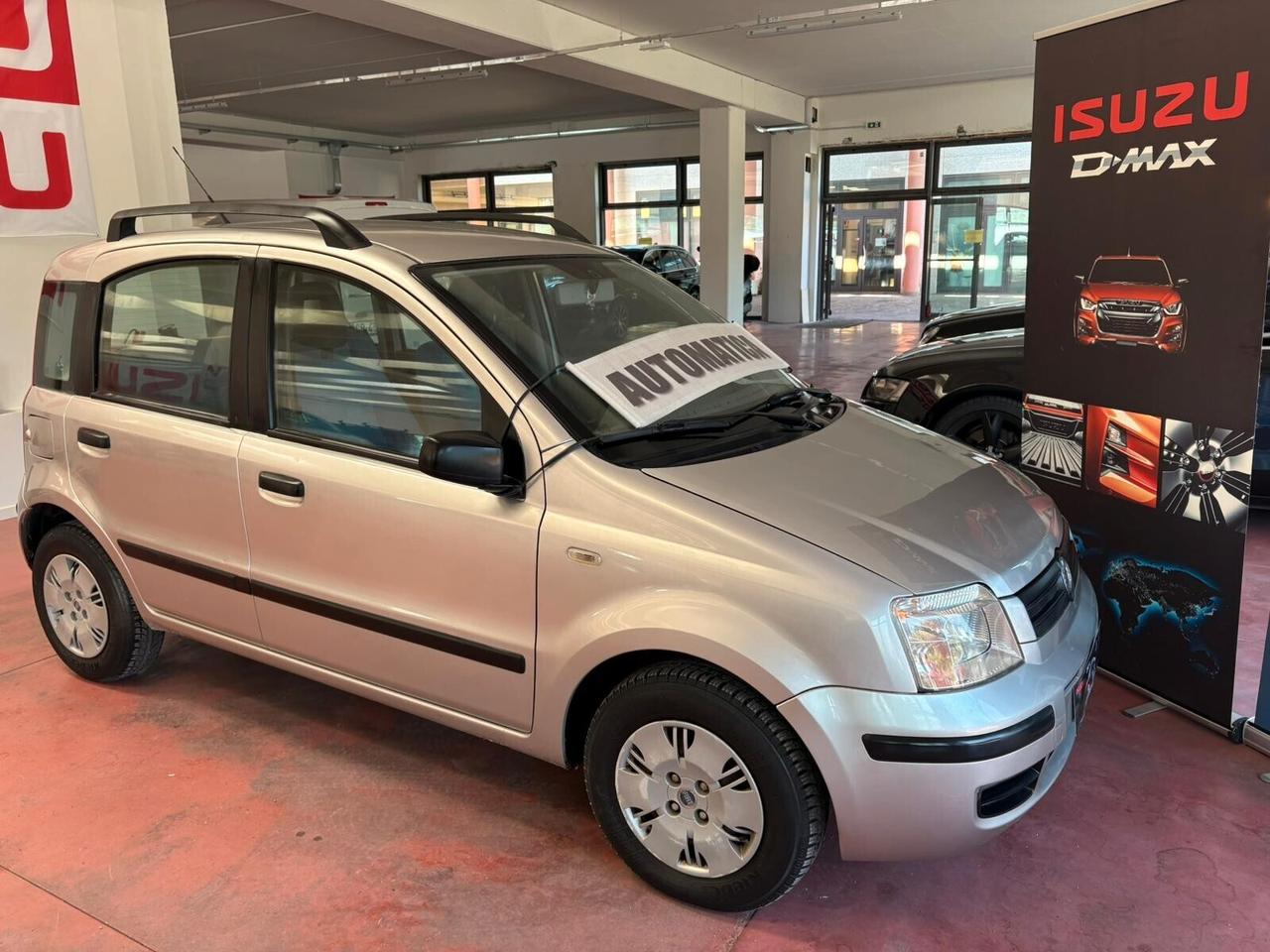 FIAT PANDA CAMBIO AUT. DUALOGIC Benzina 1200 CV 60 X NEOPATENTATI Km136.409 Certificati