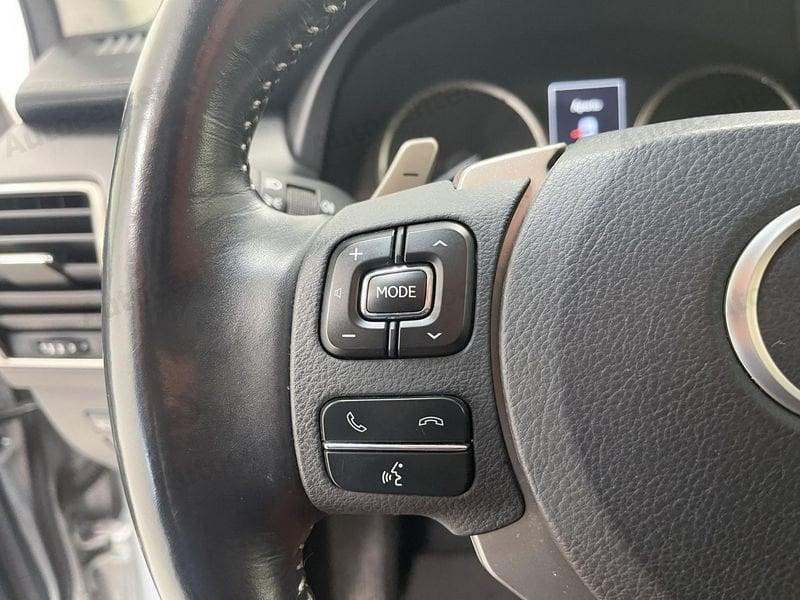 Lexus NX 300h 2.5 Executive 4wd cvt