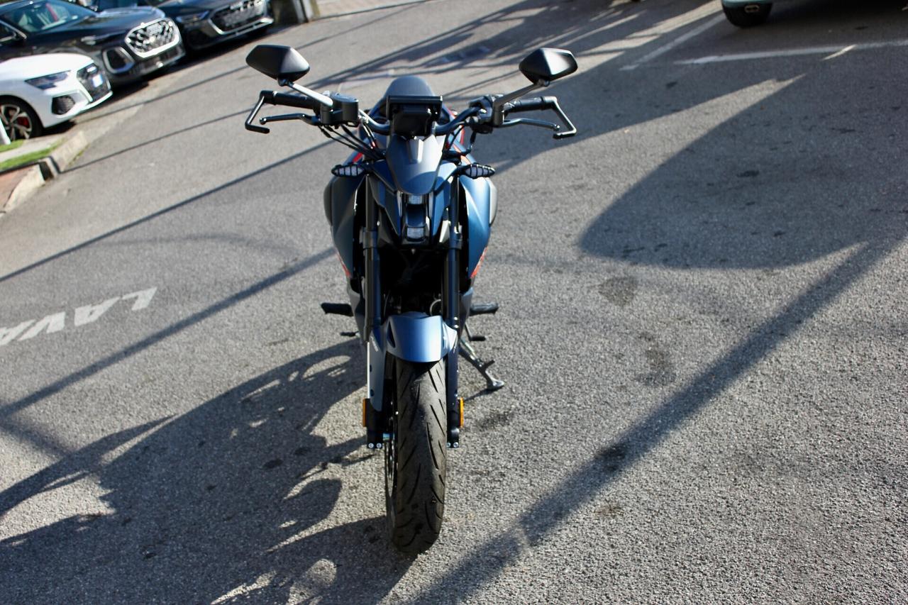 Zontes ZT 125 U SOLO 300KM FARI FULL LED DISPLAY TFT