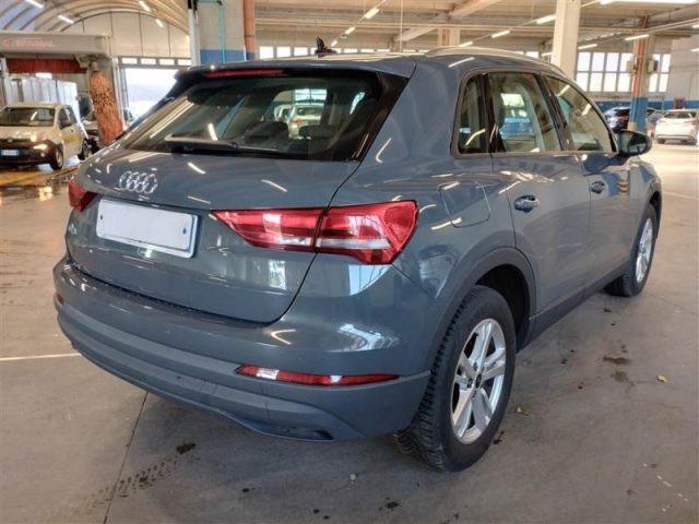 AUDI Q3 35 TDI S tronic Business