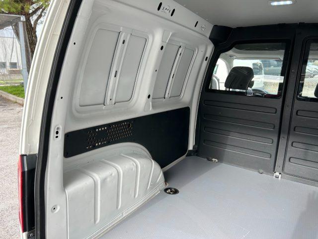VOLKSWAGEN Caddy 1.4 TGI Furgone Prezzo finale non + iva