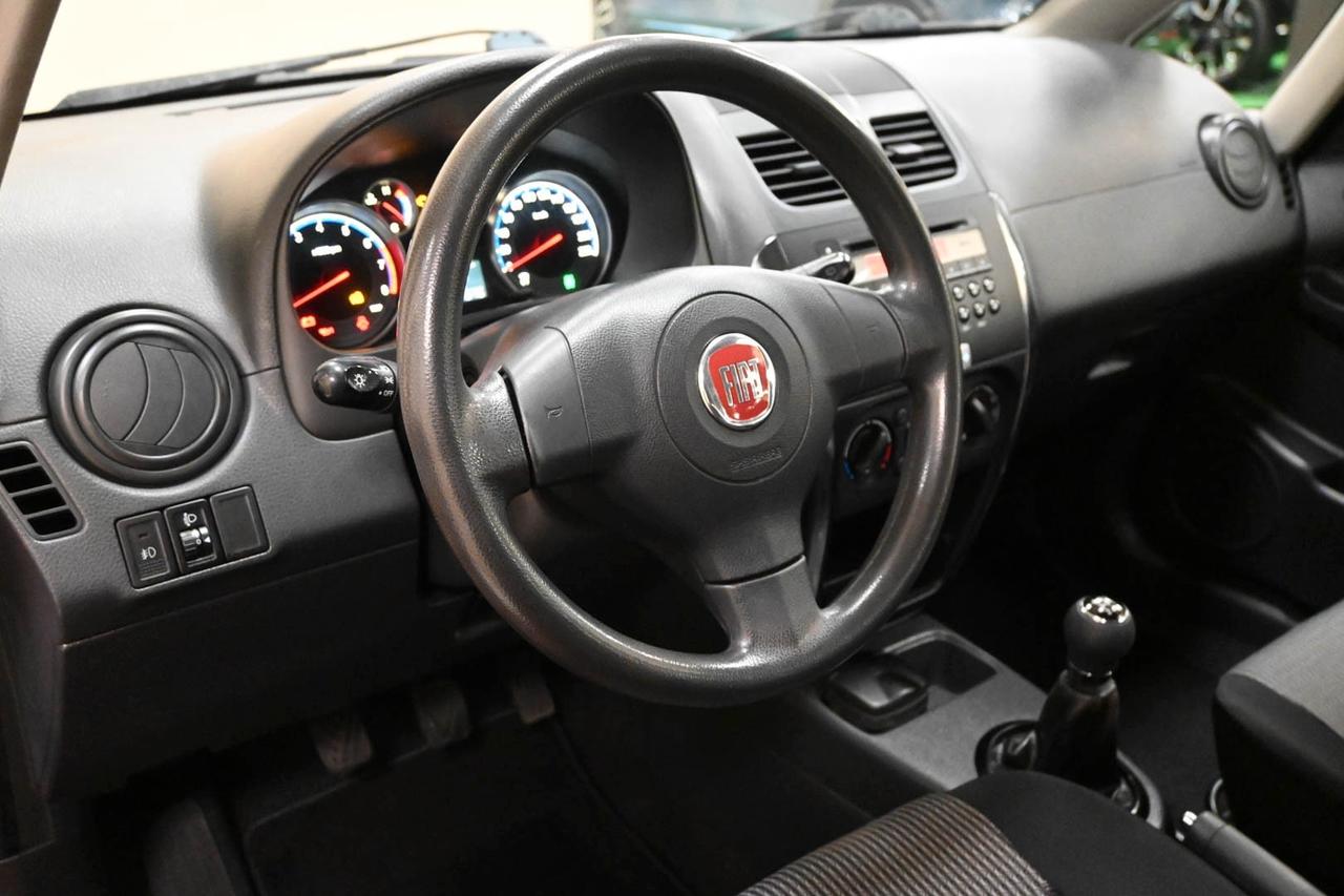 FIAT Sedici 1.6 16V 4x4 Dynamic