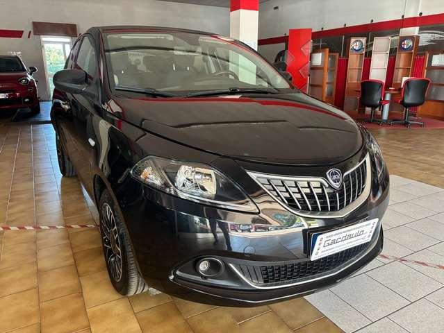 Lancia Ypsilon 1.0 firefly hybrid platinum