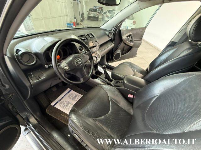 TOYOTA RAV 4 MY23 RAV4 2.2 D-4D 136 CV Luxury