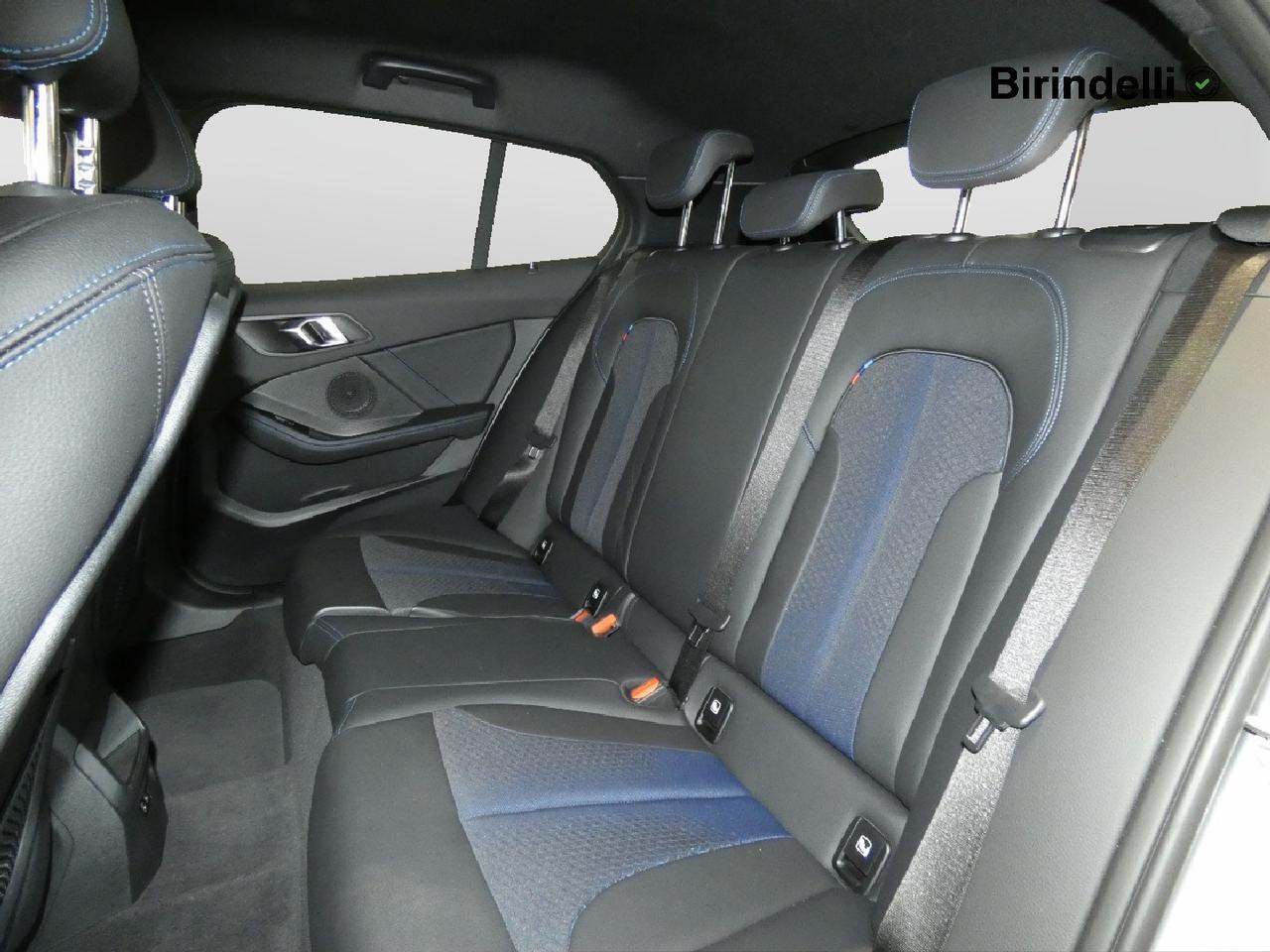 BMW Serie 1 (F40) - 118d 5p. Msport
