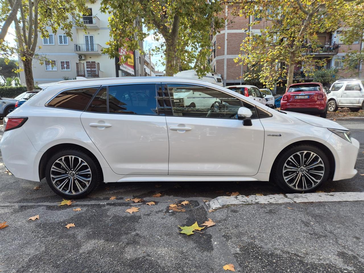 Toyota Corolla TS 1.8 Hybrid Business - NO OBBL. FINANZIAMENTO