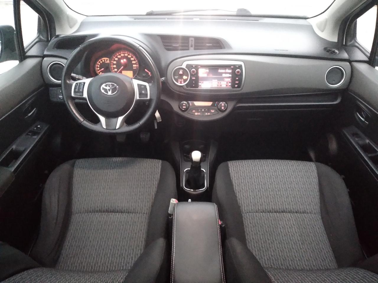 Toyota Yaris 1.0 5 porte Lounge