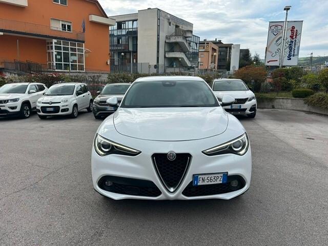 Alfa Romeo Stelvio 2.2 Turbodiesel 180 CV AT8 RWD Super
