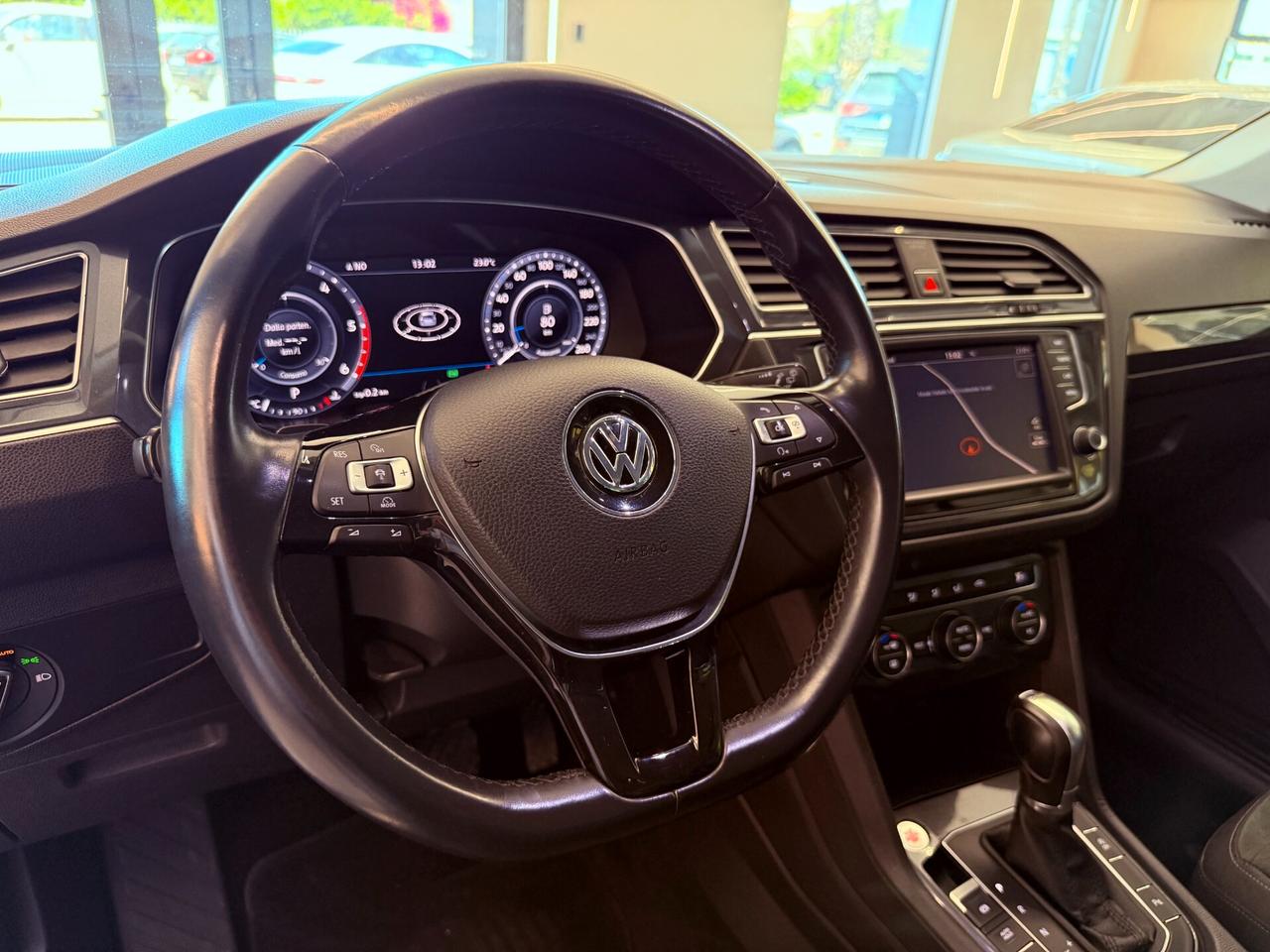 Volkswagen Tiguan 2.0 TDI SCR DSG 4MOTION Business BMT