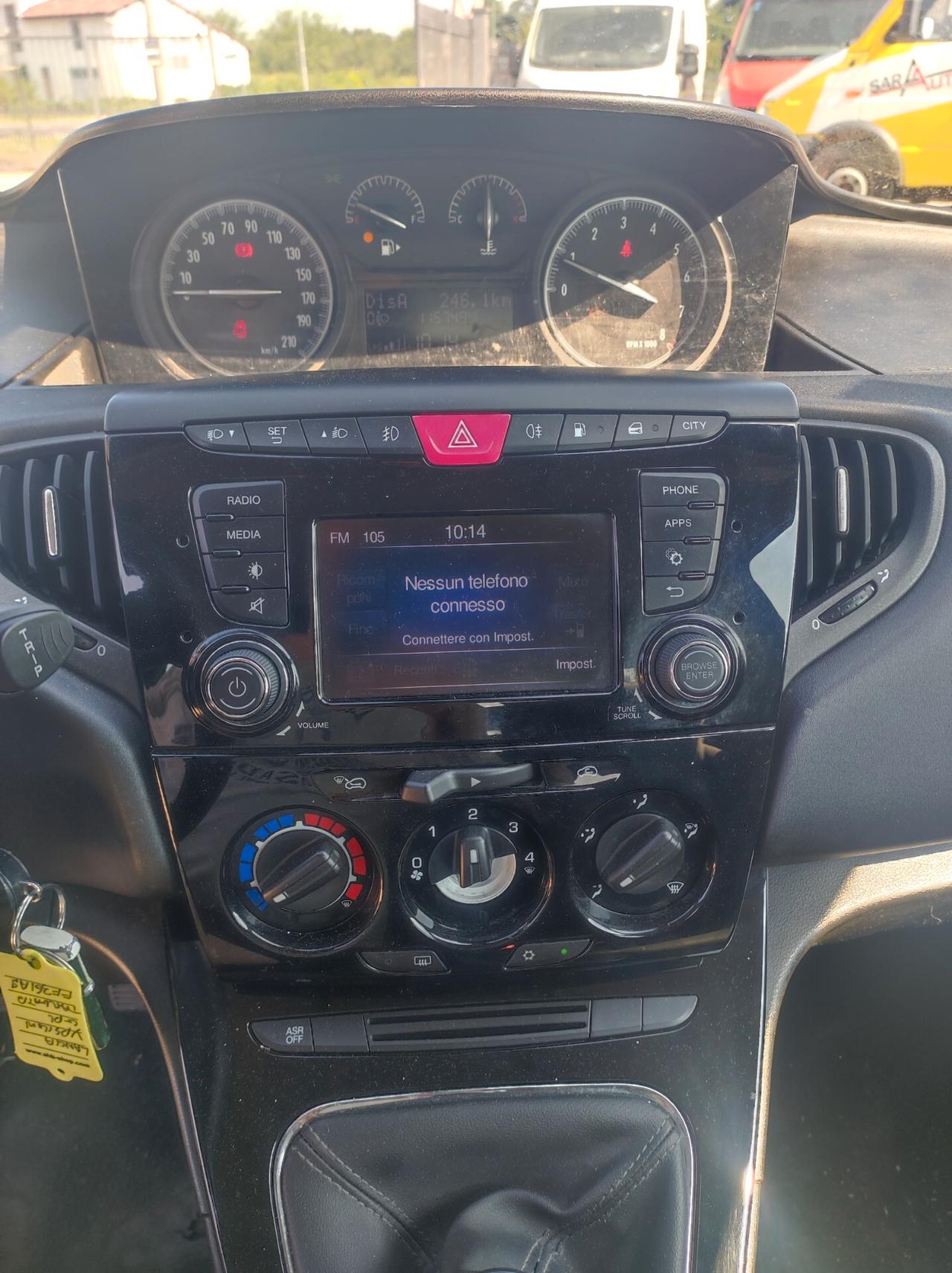 Lancia Ypsilon 1.2 69 CV 5 porte GPL Ecochic Silver