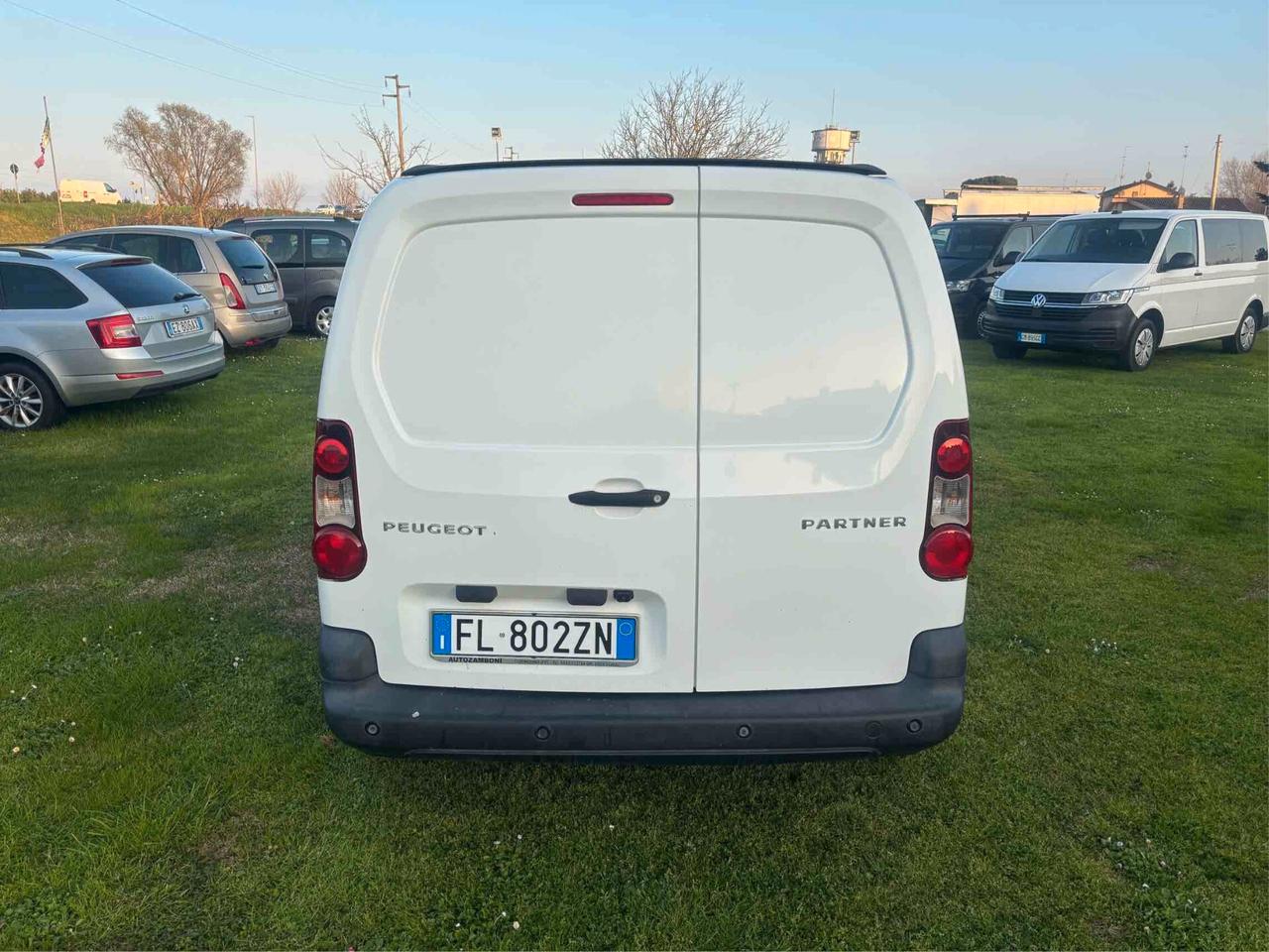 Peugeot Partner 1.6 Hdi Cambio Automatico portello apribile carichi lunghi