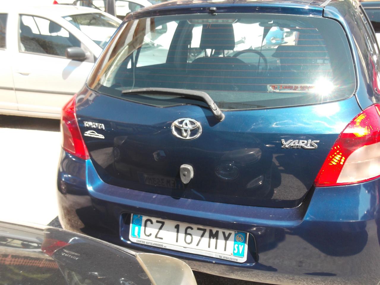 Toyota Yaris 1.4 D-4D 5 porte Sol - 07