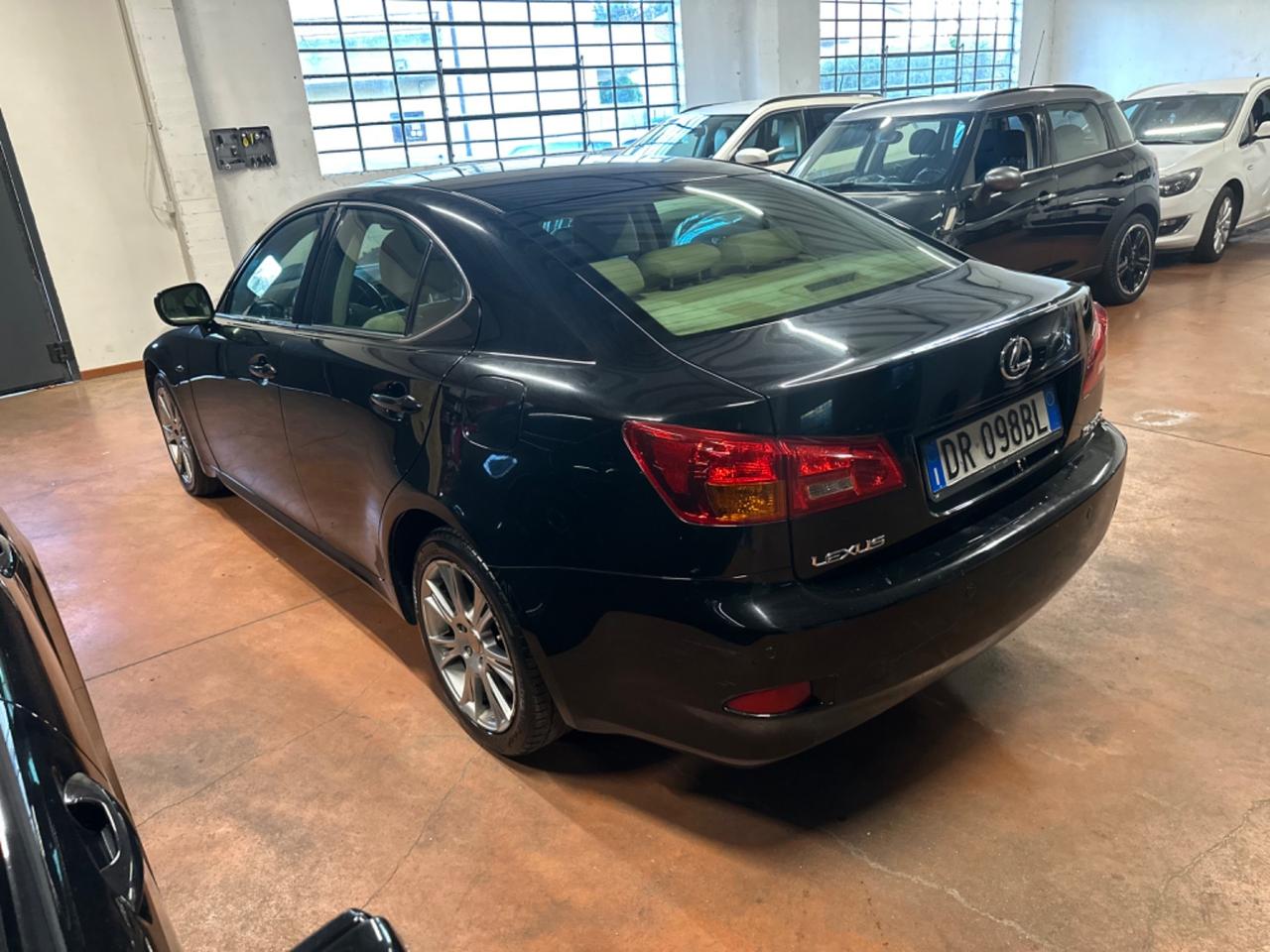 Lexus IS 220d MC Luxury