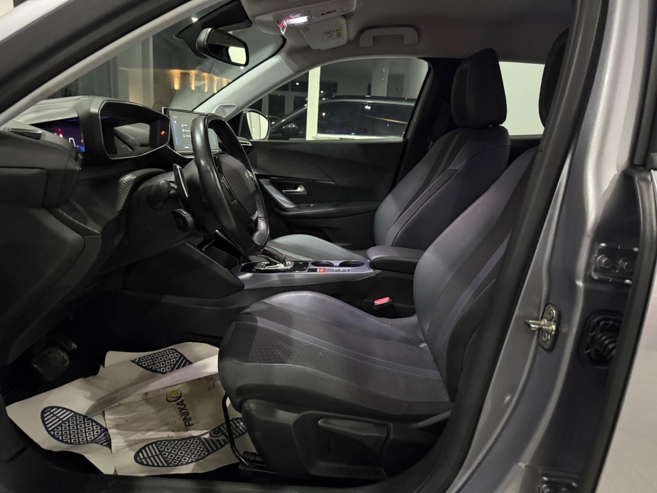 Peugeot 2008HDi130cv EAT8 Allure+VIRTUAL IVA104 2022