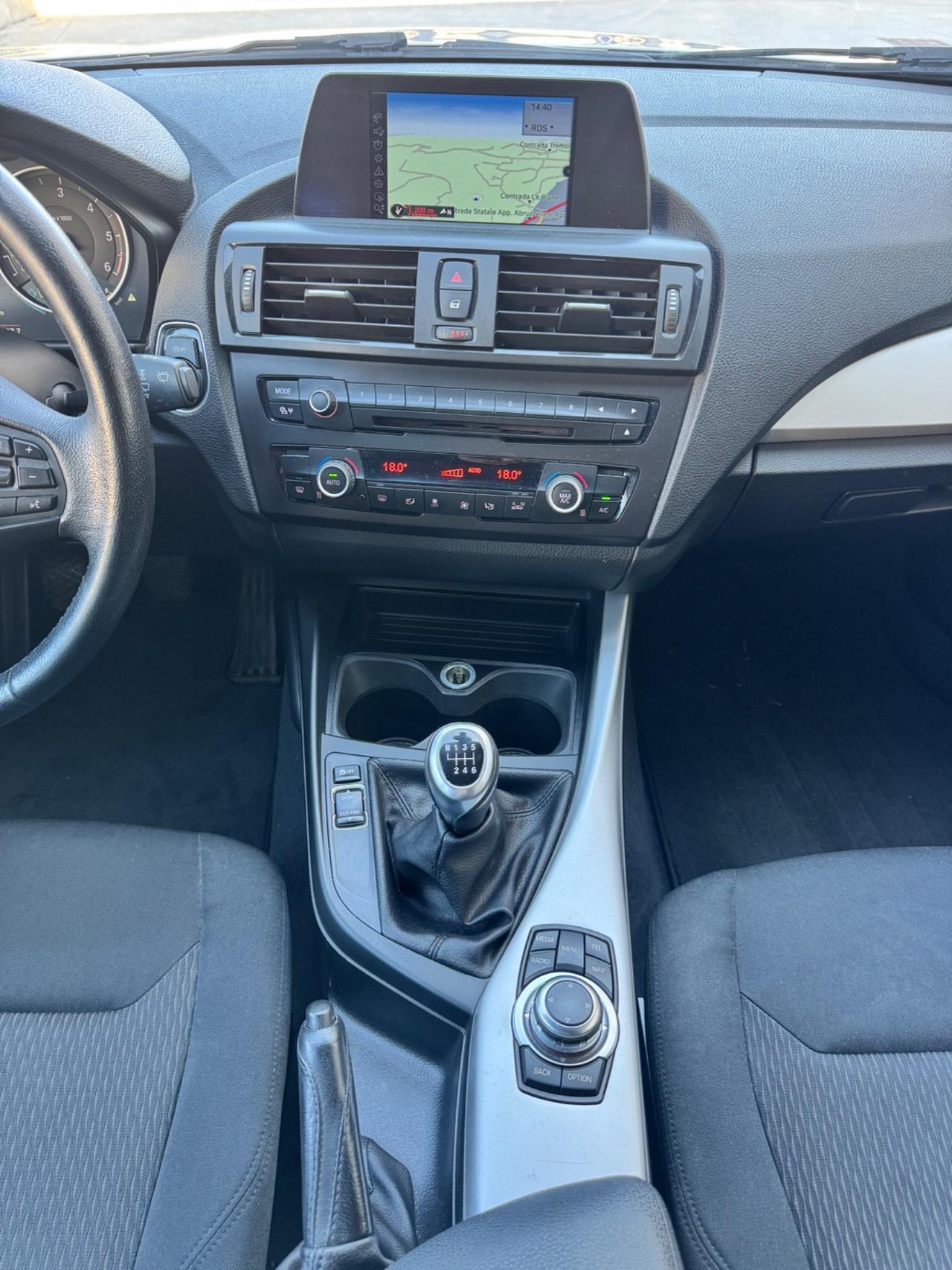 Bmw 118 118d 5p. Unique