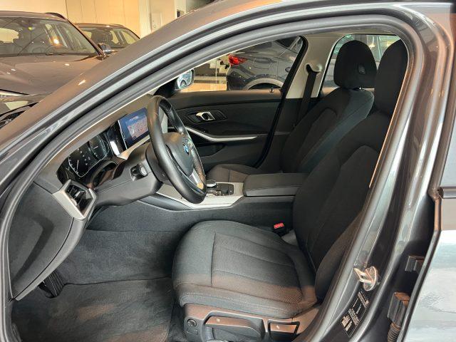 BMW 318 iA Touring Business Advantage StepTronic 156cv