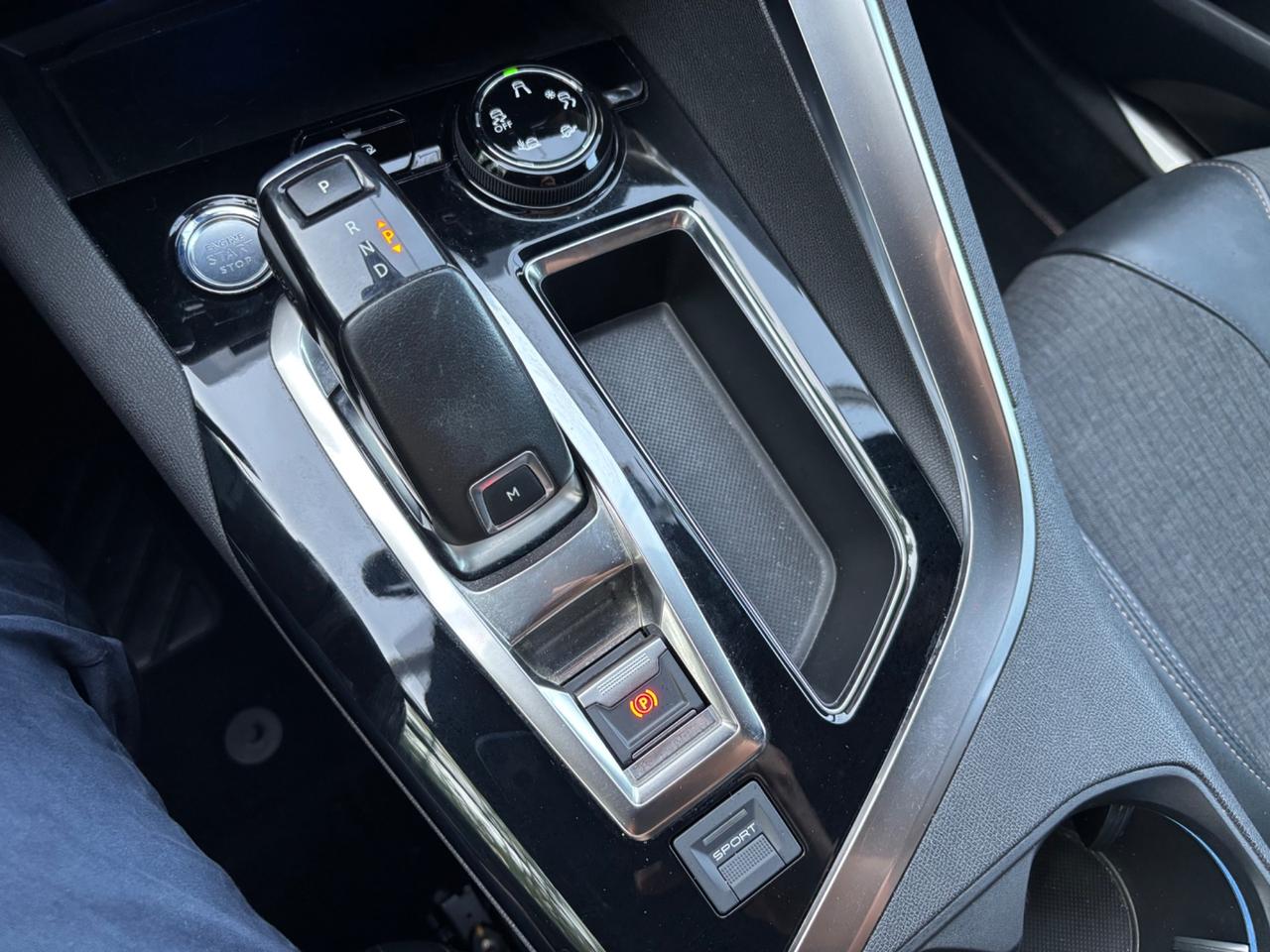 Peugeot 3008 hdi 130cv automatica GT Line