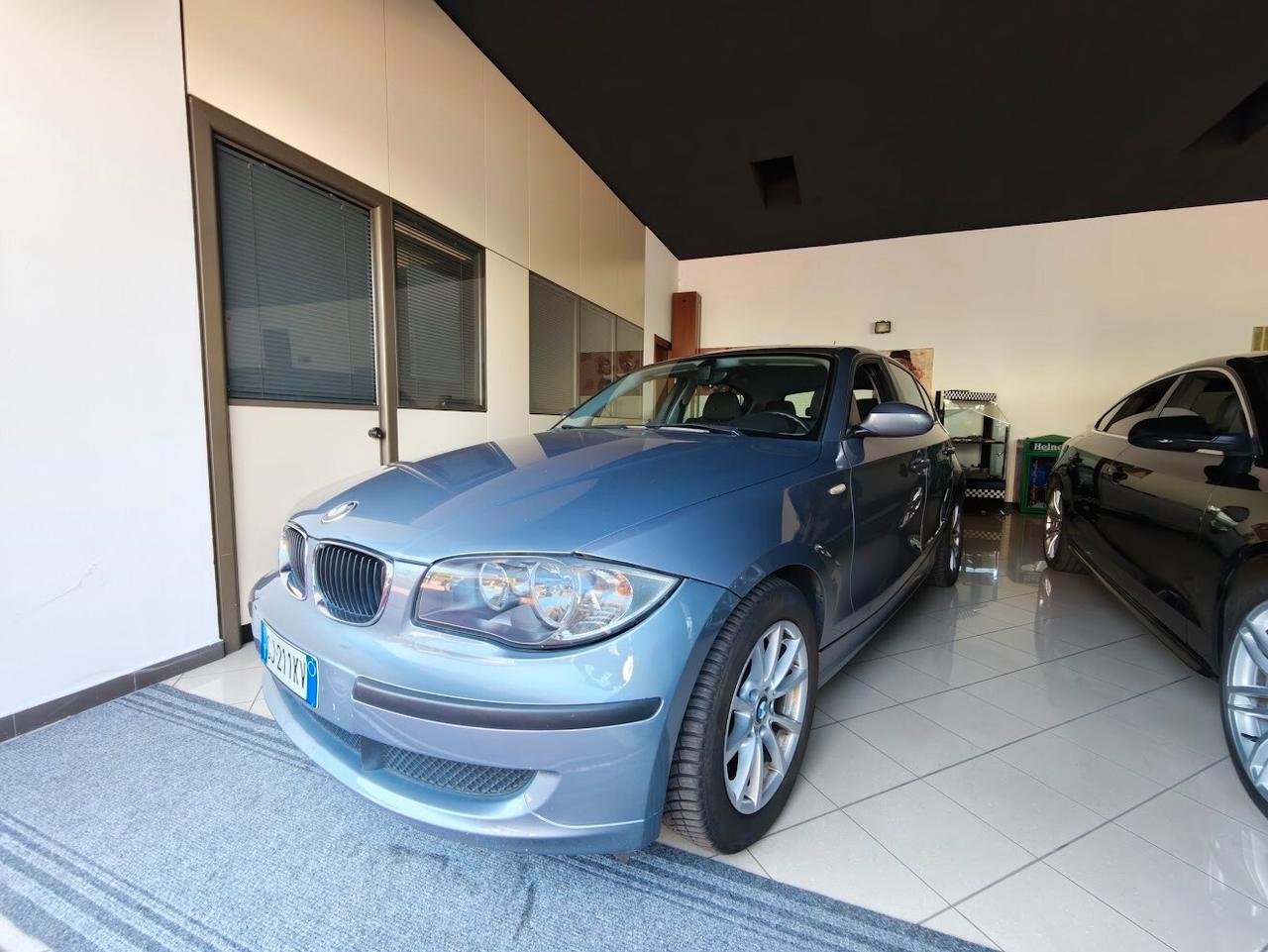 Bmw 118i Futura AUT. SOLO 90MILA KM AUTO DA VETRINA!!!!!!!!!!!