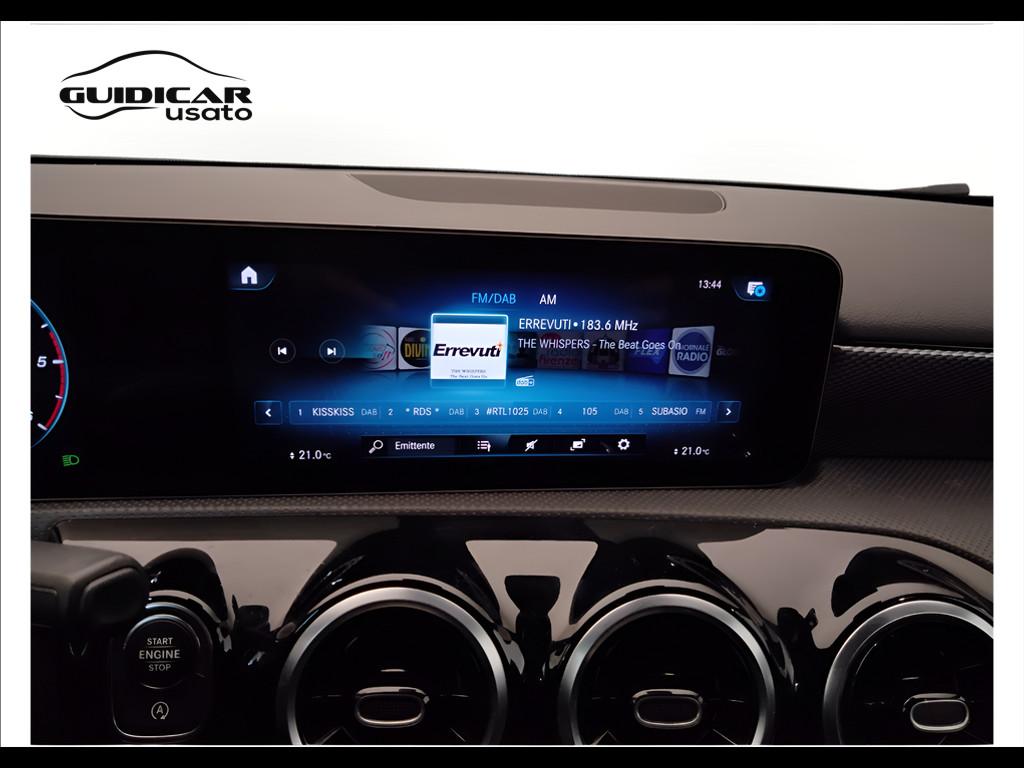 Mercedes-Benz Classe A - W177 2018 - A 180 d Sport auto