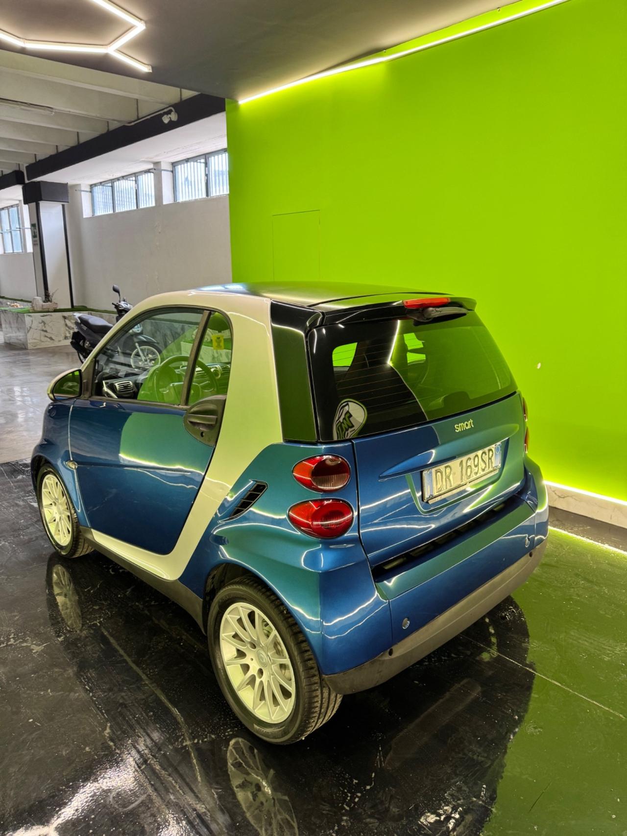 Smart ForTwo 1000 52 kW coupé limited two