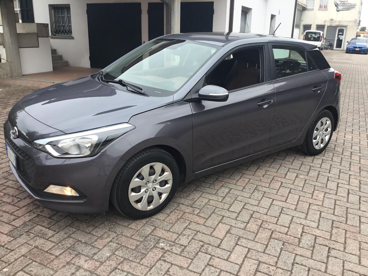 Hyundai i20 1.2 5 porte Classic