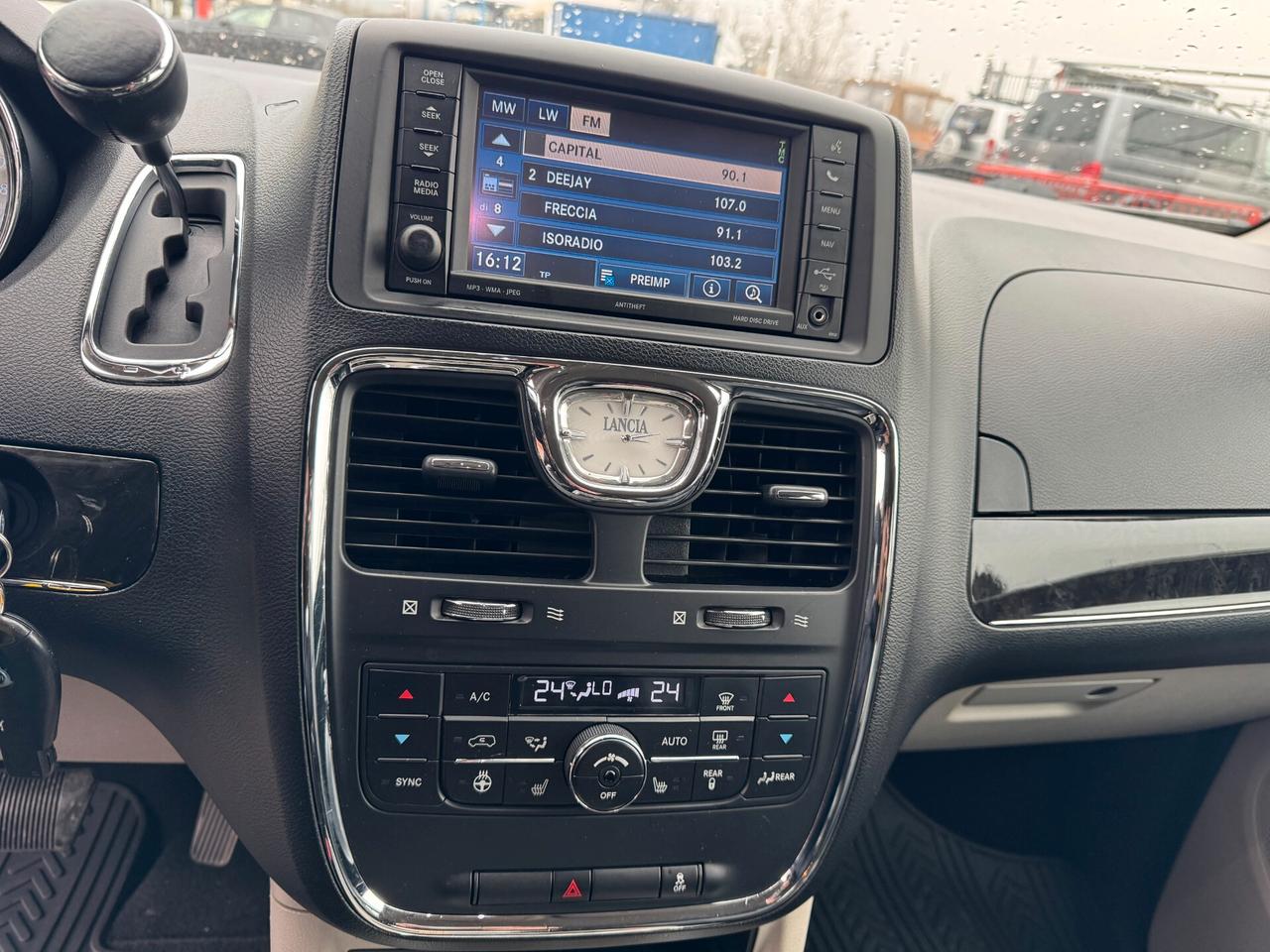 Lancia Voyager 2.8 Turbodiesel Platinum 163 CV