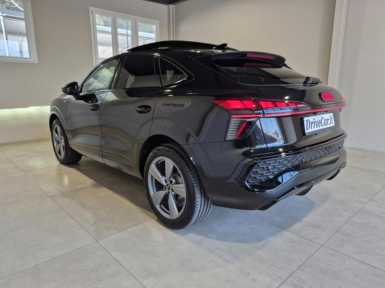 Audi Q3 SPORTBACK 2.0 TDI S LINE EDITION S-TRONIC TETTO PANORAMICO APRIBILE AUTO UFFICIALE AUDI 1 PROPRIETARIO