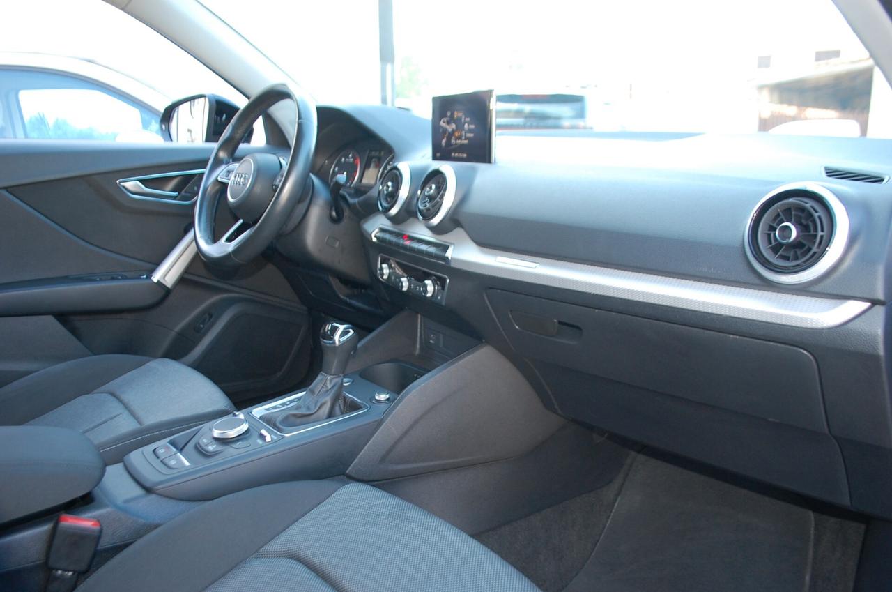 Audi Q2 30 2.0 tdi 115CV Admired Advanced S-tronic Led