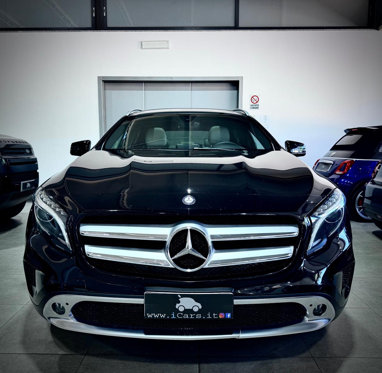 Mercedes-Benz GLA 200d 136CV Executive Tetto Apribile