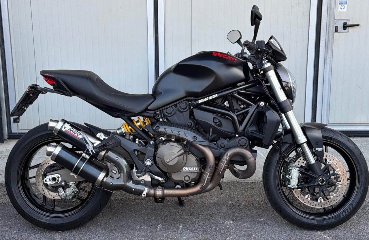 Ducati Monster 821
