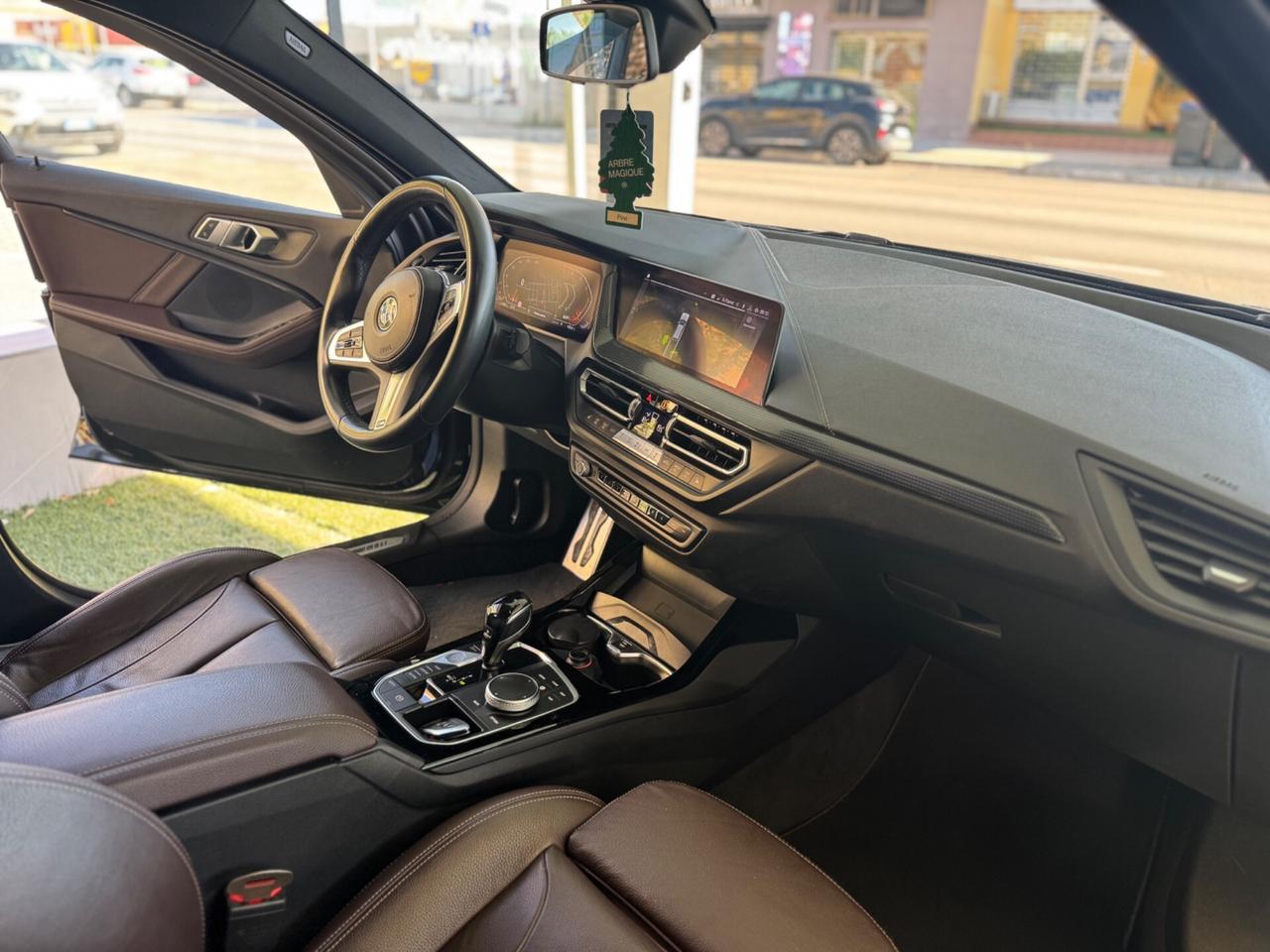 Bmw 120 120d 5p. Msport